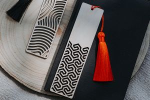 Wooden bookmark Maze 