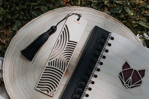Wooden bookmark Waves 