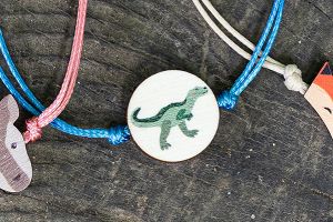 String bracelet Cute T-Rex 