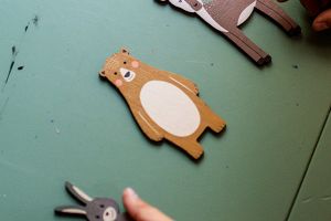 Wooden magnet - Bear Peter