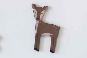 Wooden wall sticker - Doe 