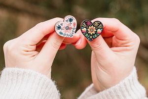 Wooden Brooch Folk Heart – Pink