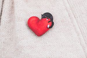 Wooden Brooch – Claws in Heart